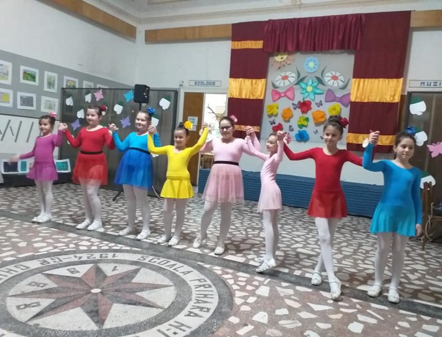 Frumusețea unui festival ”pe unde on – line” Frumusețea unui festival ”pe unde on – line”