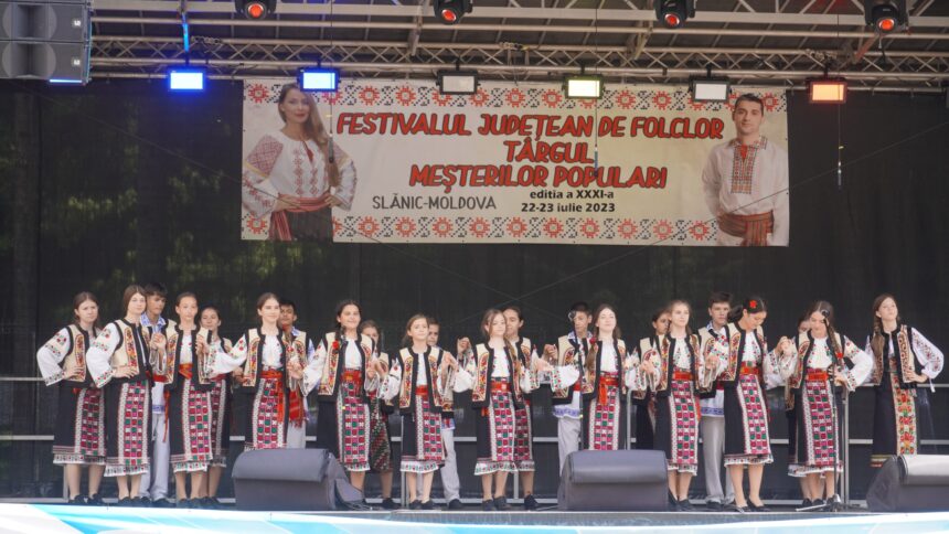 Un festival al consacrării folclorului și mesagerilor acestuia