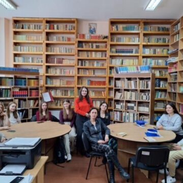 Elevii de la Colegiul Național „Grigore Moisil” Onești au celebrat Ziua Națională a Lecturii
