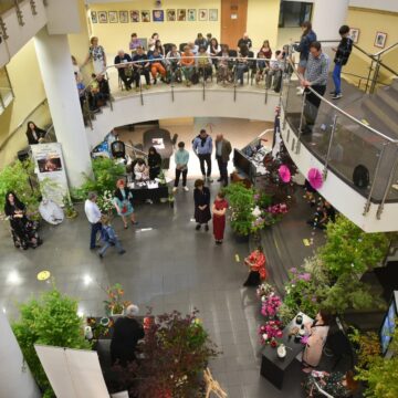 ”O călătorie într-o lume a armoniei, a frumosului și a profunzimii” ”O călătorie într-o lume a armoniei, a frumosului și a profunzimii”