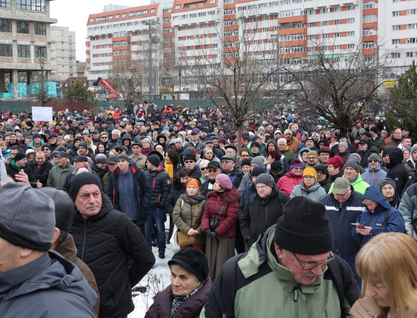 „Oamenii nu vor să facă politică, vor să trăiască în siguranță și într-un mod previzibil!”
