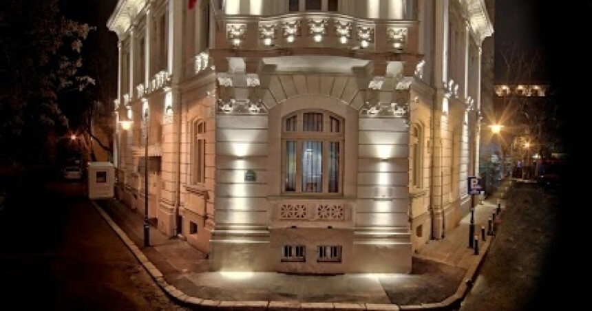 ”Scoica în care se ascunde o perlă…”